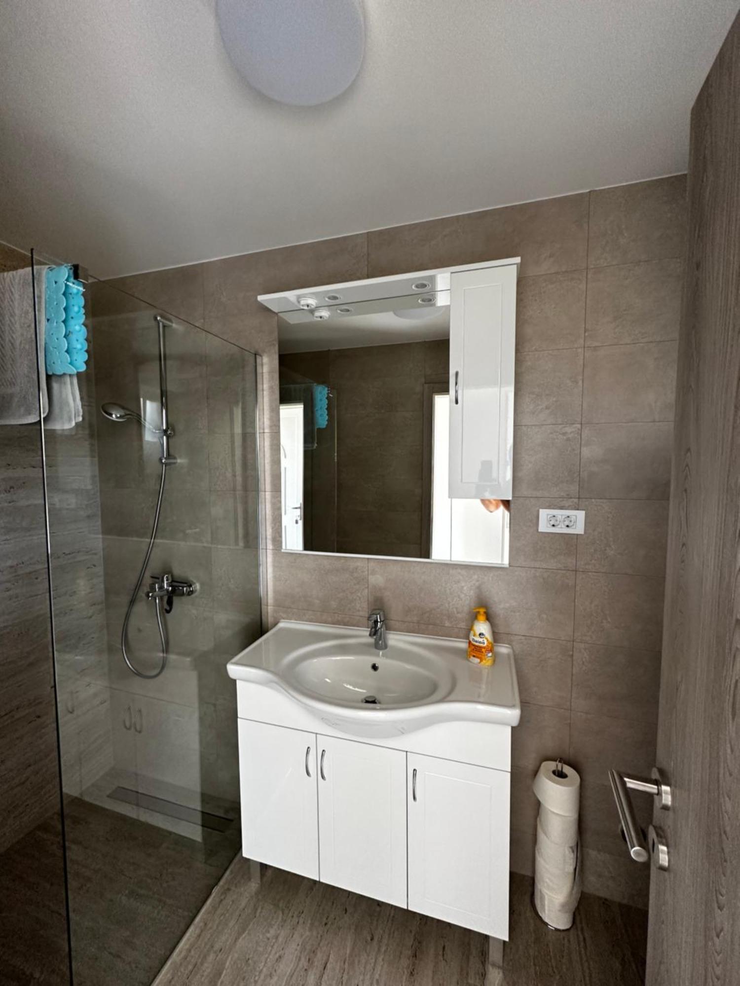 Apartmani Tamaris ムルテル エクステリア 写真